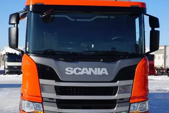 Scania / P 370 / E 6 / CHŁODNIA + WINDA / 18 PALET / RETARDER / OŚ SKRĘTNA zdjęcie 14