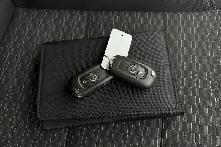 Opel Astra OPC-Line, Podgrz. fotele + kierownica, PDC 2x, CarPlay/AndroidAuto zdjęcie 27
