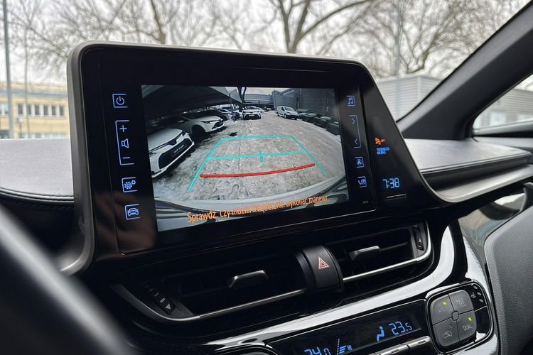 Toyota C-HR 1.8 HSD 122KM SELECTION, salon Polska, gwarancja zdjęcie 17