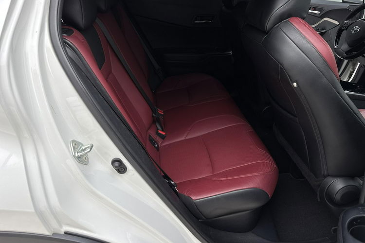 Toyota C-HR 1.8 HSD 122KM SELECTION, salon Polska, gwarancja zdjęcie 32
