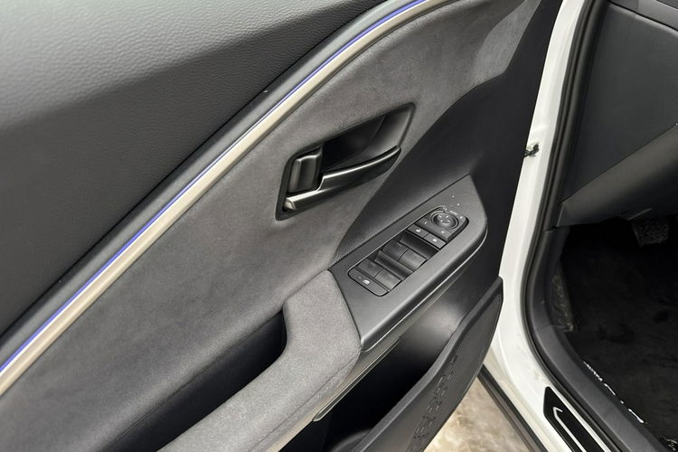 Toyota C-HR 2.0 PHEV 223KM EXECUTIVE Tech, FV23%, salon polska zdjęcie 33