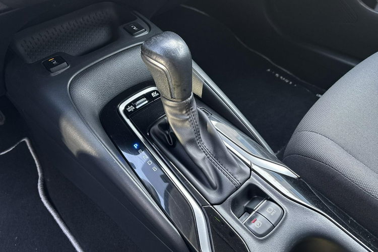 Toyota Corolla 1.8 HSD 122KM COMFORT STYLE TECH, salon Polska, gwarancja zdjęcie 13