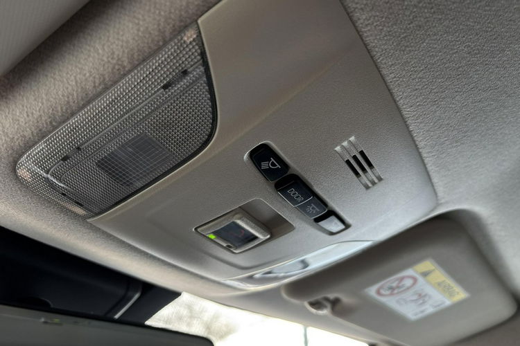 Toyota Corolla 1.8 HSD 122KM COMFORT STYLE TECH, salon Polska, gwarancja zdjęcie 31