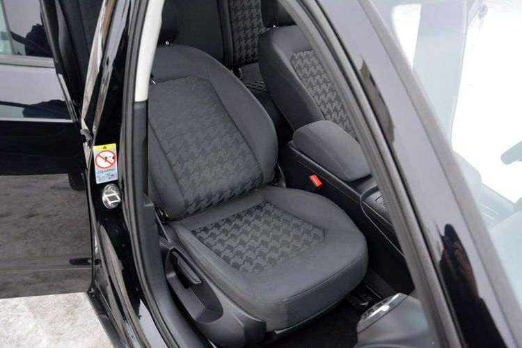 A3 Ledy Bi-Xenon Navi Klimatronic Parktronic Audi MMI Aso Audi Alu16 aso zdjęcie 20