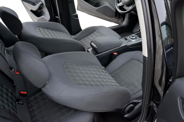 A3 Ledy Bi-Xenon Navi Klimatronic Parktronic Audi MMI Aso Audi Alu16 aso zdjęcie 21