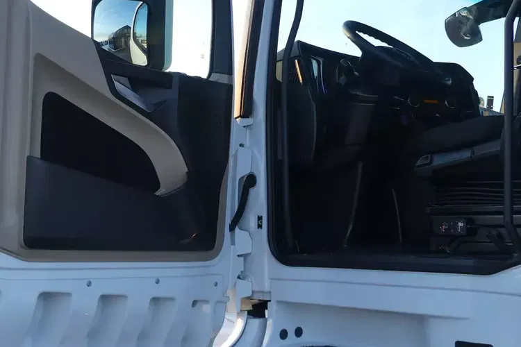 Mercedes ACTROS 1845 / EURO 6 / LOW DECK / AUTOMAT / IDEALNY STAN / zdjęcie 22