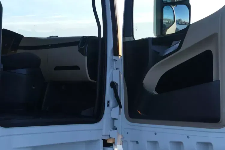 Mercedes ACTROS 1845 / EURO 6 / LOW DECK / AUTOMAT / IDEALNY STAN / zdjęcie 25