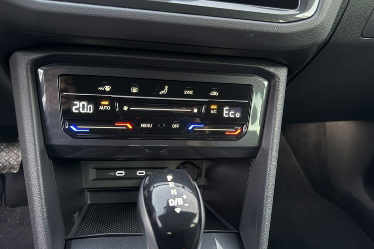 Volkswagen Tiguan Salon PL. Plug-in. Bezwypadkowy. Serwis ASO zdjęcie 20