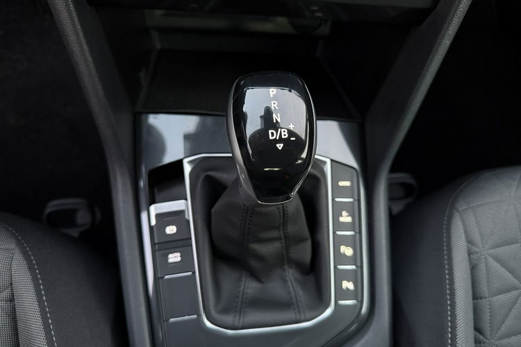 Volkswagen Tiguan Salon PL. Plug-in. Bezwypadkowy. Serwis ASO zdjęcie 21