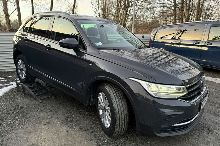 Volkswagen Tiguan Salon PL. Plug-in. Bezwypadkowy. Serwis ASO zdjęcie 4