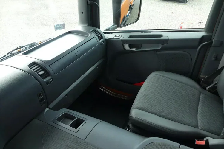 Scania P410 8x4 / WYWROTKA TYLNO ZSYPOWA / ALUFELGI / MANUAL / zdjęcie 56