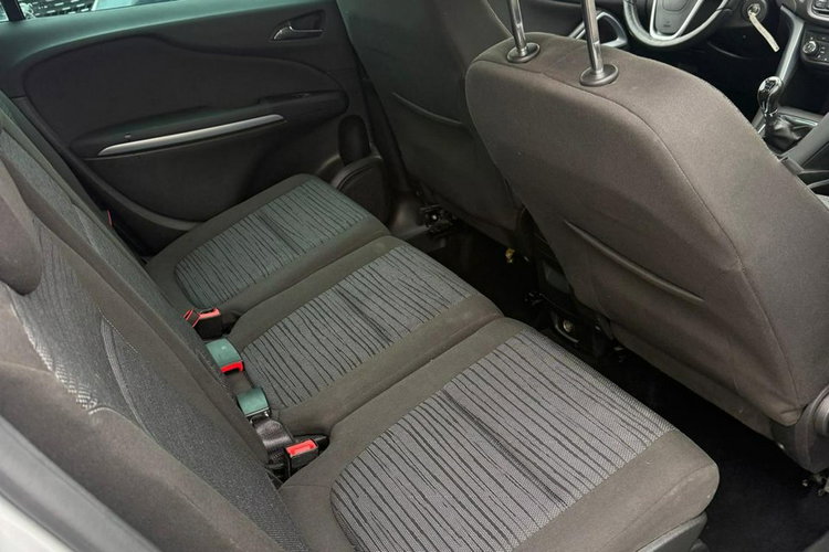 Opel Zafira 1.4 t 140 KM Stan BDB Malutki przebieg Gwarancja zdjęcie 15