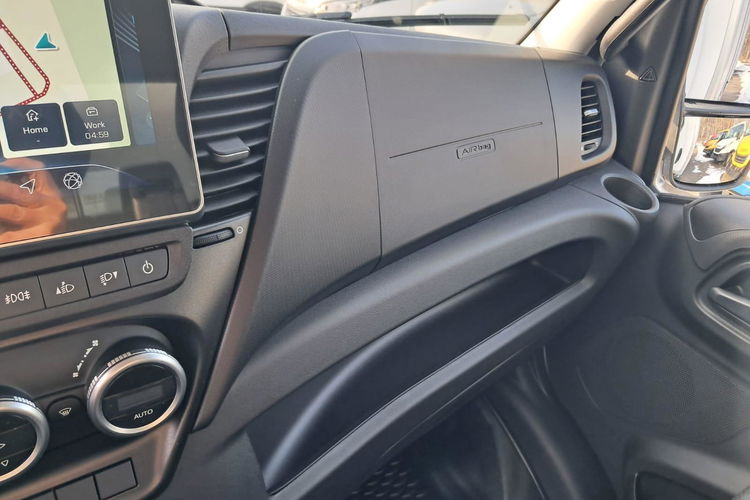 Iveco Daily 70C18HA8 zdjęcie 26