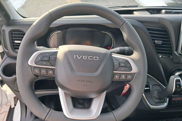 Iveco Daily 70C18HA8 zdjęcie 28