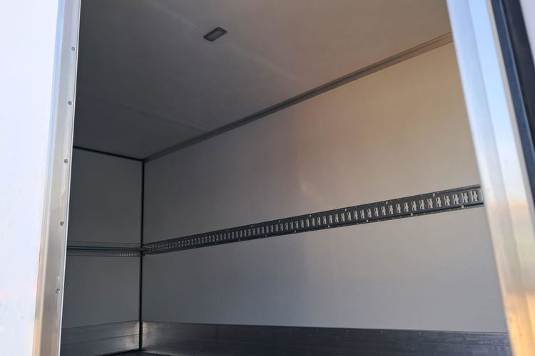 Iveco Daily 70C18HA8 zdjęcie 4