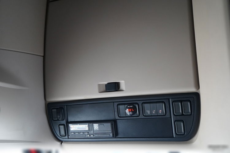 DAF XF 480 / LOW DECK / MEGA / REGULOWANE SIODŁO / 2021 / SSC / zdjęcie 35