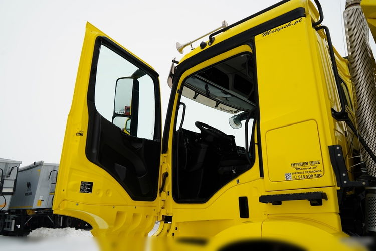 Mercedes -BENZ AROCS 4151 / 8X8 / WYWROTKA TYLNOZSYPOWA / HYDROKLAPA / 6 M / AUTOMAT / EURO 6 zdjęcie 31