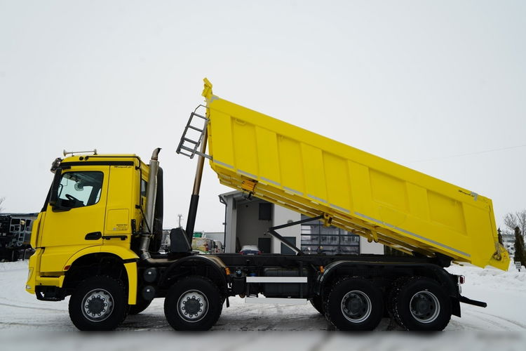 Mercedes -BENZ AROCS 4151 / 8X8 / WYWROTKA TYLNOZSYPOWA / HYDROKLAPA / 6 M / AUTOMAT / EURO 6 zdjęcie 3