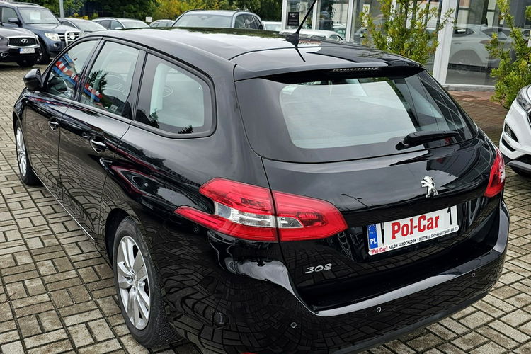 Peugeot 308 SW Model 2020 , nawigacja, czytanie znaków, kontrola pasa ruchu, led zdjęcie 7