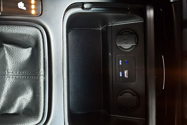 Kia Carens Grzane fotele i kierownica, kamera, 7 osobowy zdjęcie 28