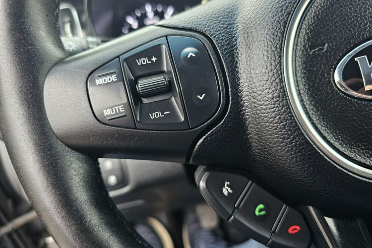 Kia Carens Grzane fotele i kierownica, kamera, 7 osobowy zdjęcie 31