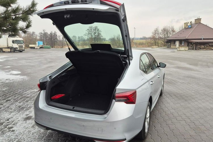 Skoda Octavia 1.5 TSI 150 KM Automat Salon Polska przebieg: 2340 km zdjęcie 9