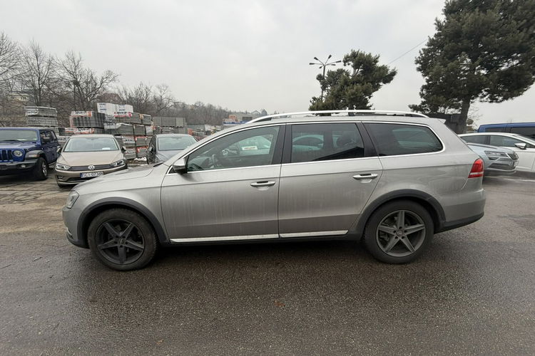Volkswagen Passat Alltrack Klimatronic 2-stref, Skóra, Podgrz. fotele, 2 kpl. kół, Navi, Xenon zdjęcie 7