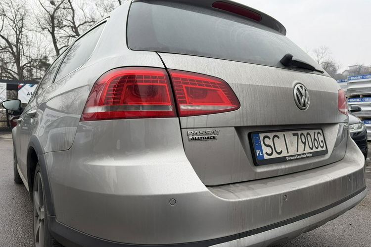 Volkswagen Passat Alltrack Klimatronic 2-stref, Skóra, Podgrz. fotele, 2 kpl. kół, Navi, Xenon zdjęcie 9