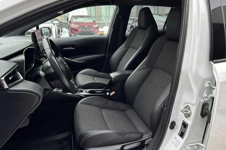 Toyota Corolla 1.8 Hybrid 140KM STYLE, salon Polska, gwarancja, FV23% zdjęcie 16