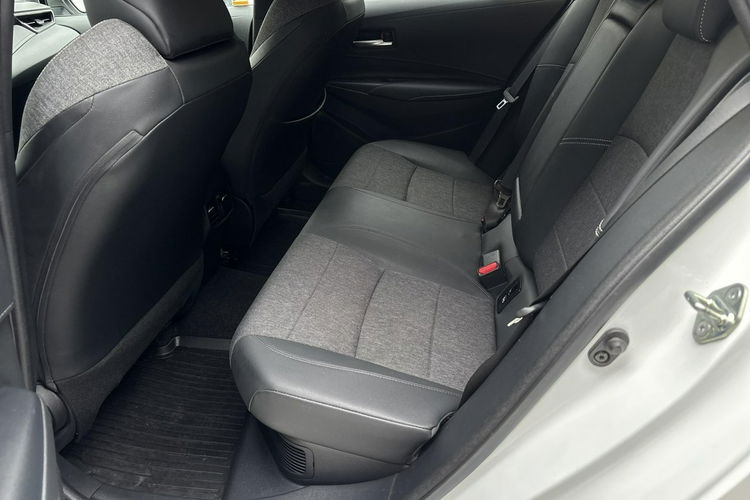 Toyota Corolla 1.8 Hybrid 140KM STYLE, salon Polska, gwarancja, FV23% zdjęcie 17