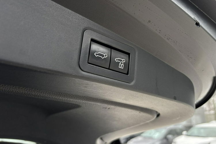 Toyota Corolla 1.8 Hybrid 140KM STYLE, salon Polska, gwarancja, FV23% zdjęcie 6