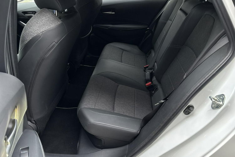 Toyota Corolla 1.8 Hybrid 140KM STYLE, salon Polska, gwarancja, FV23% zdjęcie 19