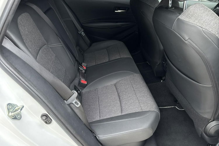 Toyota Corolla 1.8 Hybrid 140KM STYLE, salon Polska, gwarancja, FV23% zdjęcie 21