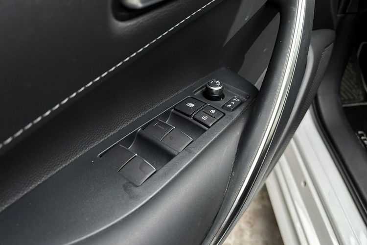 Toyota Corolla 1.8 Hybrid 140KM STYLE, salon Polska, gwarancja, FV23% zdjęcie 25