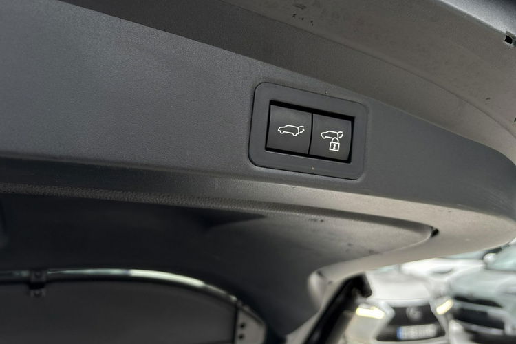 Toyota Corolla 1.8 Hybrid 140KM STYLE, salon Polska, gwarancja, FV23% zdjęcie 6