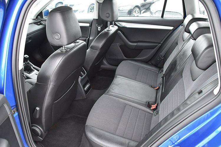 Skoda Octavia 2.0Tdi 150Km Navi Pół-skóra Gwarancja zdjęcie 7