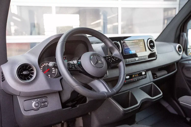 Mercedes Sprinter TOURER osobowy 9-miejsc zdjęcie 54