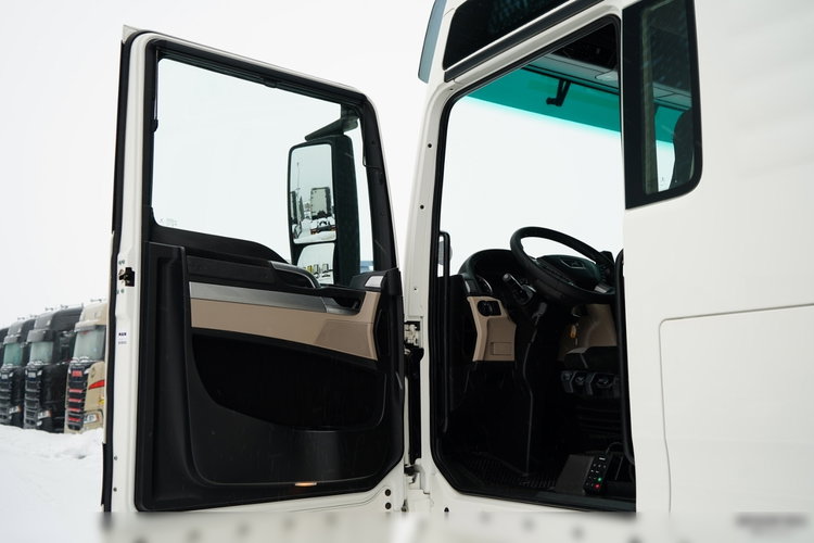 MAN TGX 18.470 / LOW DECK / MEGA /  / NAVI RIO / 2020 zdjęcie 23