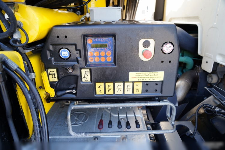 Volvo FL 280 / 4X2 / SKRZYNIOWY 7.3 M / HDS  HYVA / PILOT / WIDŁY DO PALET  / ROTATOR / EURO 6  zdjęcie 25