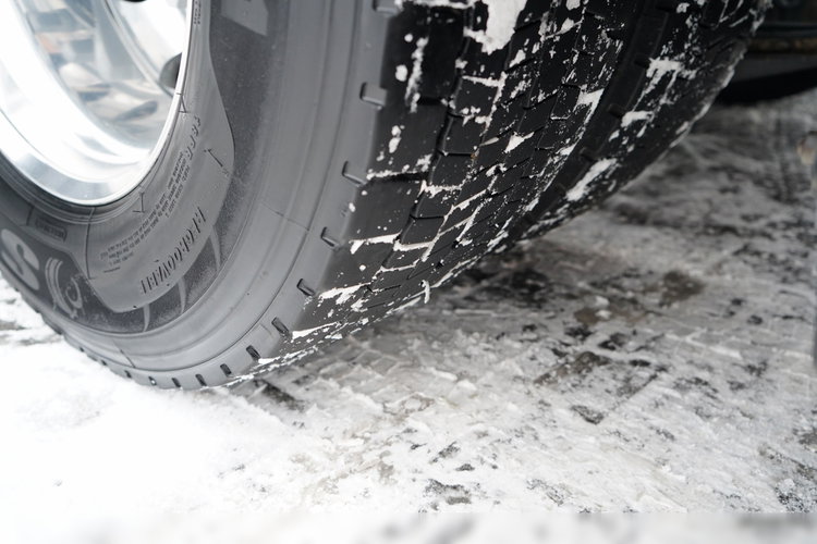 Volvo FH 500 / PEŁNY ADR / XXL / BOGATE WYPOSAŻENIE / PO ZŁOTYM KONTRAKCIE / zdjęcie 18