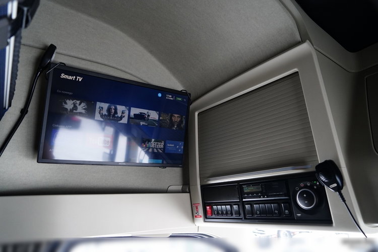 Volvo FH 500 / PEŁNY ADR / XXL / BOGATE WYPOSAŻENIE / PO ZŁOTYM KONTRAKCIE / zdjęcie 33