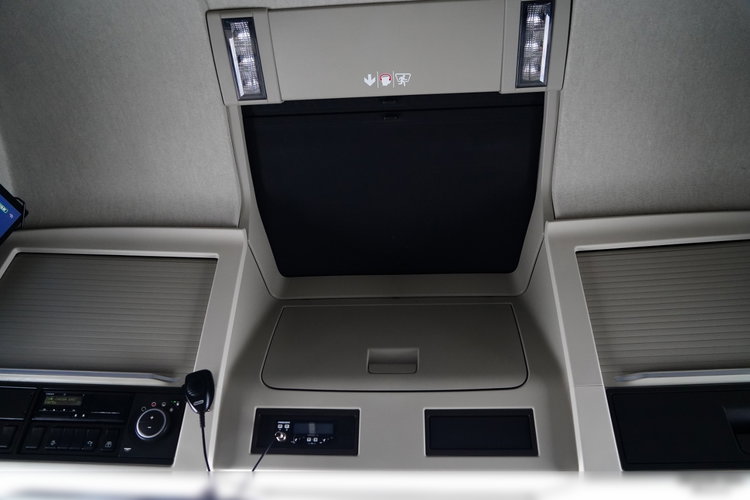 Volvo FH 500 / PEŁNY ADR / XXL / BOGATE WYPOSAŻENIE / PO ZŁOTYM KONTRAKCIE / zdjęcie 34