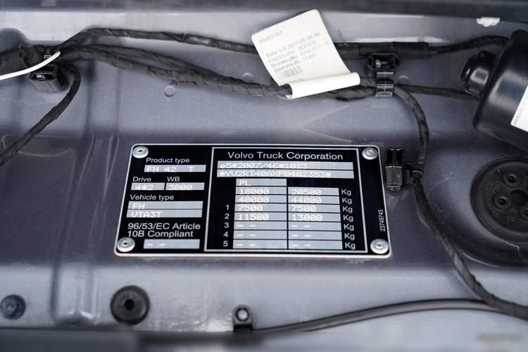 Volvo FH 500 / PEŁNY ADR / XXL / BOGATE WYPOSAŻENIE / PO ZŁOTYM KONTRAKCIE / zdjęcie 40