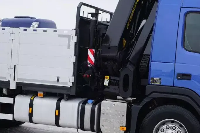 Volvo FM / 420 / 6 X 2 / SKRZYNIOWY + HDS / PALFINGER PK 26002 / WYS. 17 M / OŚ SKRĘTNA zdjęcie 32