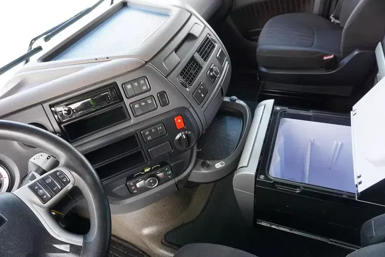 DAF XF / 480 / ACC / EURO 6 / SSC / MEGA / BDF / 7.82 M / RETARDER / OŚ SKRĘTNA zdjęcie 9