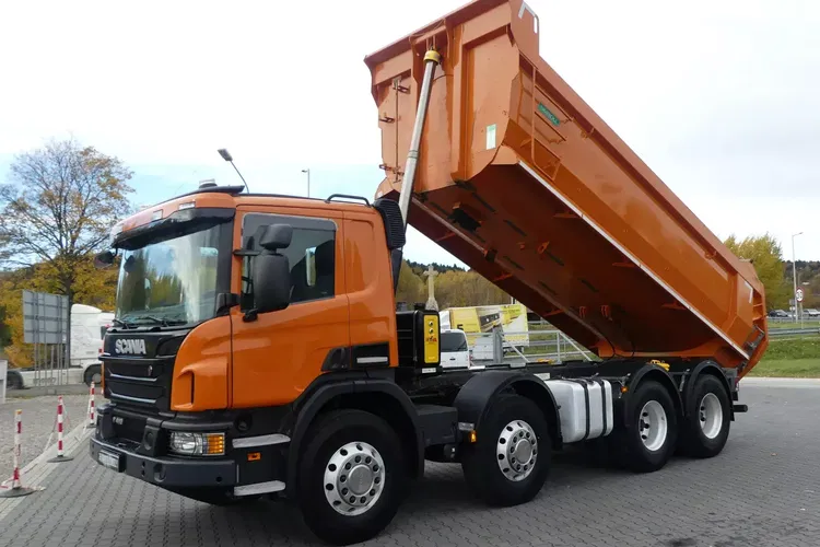 Scania P410 8x4 / WYWROTKA TYLNO ZSYPOWA / ALUFELGI / MANUAL / zdjęcie 2