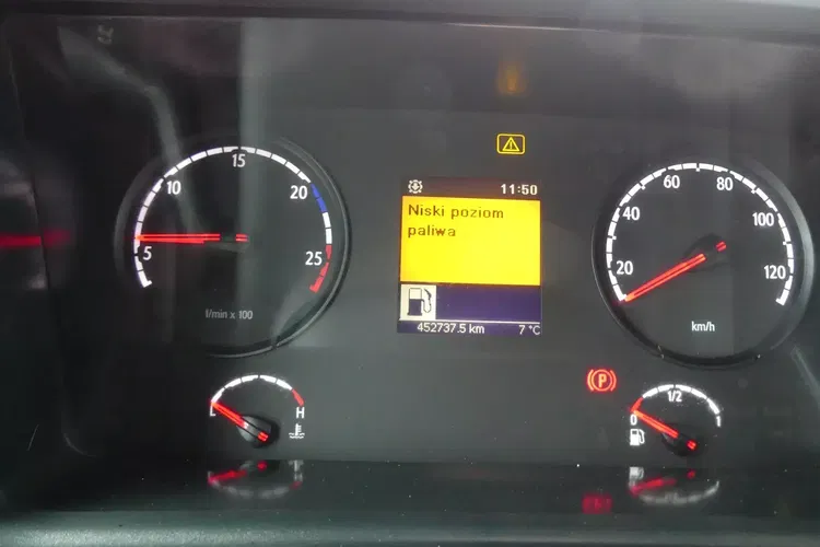 Scania P410 8x4 / WYWROTKA TYLNO ZSYPOWA / ALUFELGI / MANUAL / zdjęcie 30