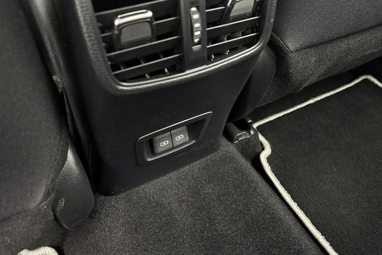 Toyota Corolla 1.8 Hybrid 140KM COMFORT TECH, salon Polska, gwarancja, FV23% zdjęcie 19