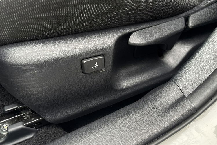 Toyota Corolla 1.8 Hybrid 140KM COMFORT TECH, salon Polska, gwarancja, FV23% zdjęcie 26