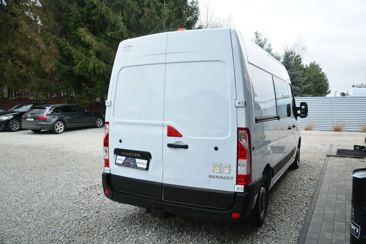 Renault Master L2H2 średniak 7 osobowy brygadówka 2022r doka pełna opcja zdjęcie 4